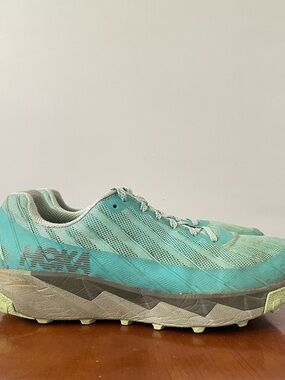 HOKA One One women's Torrent trail running shoes | US 10